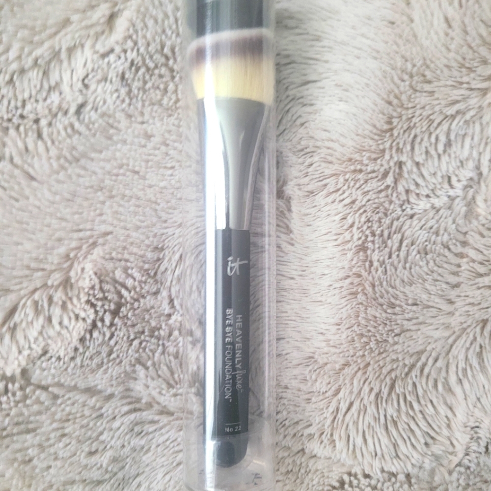 Foundation brush